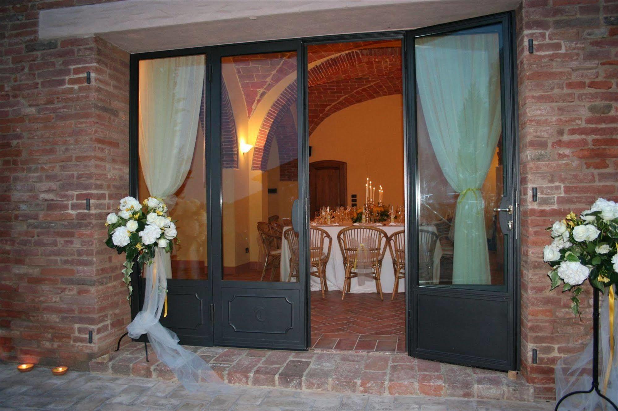 Agriturismo Terra Rossa Valiano Exterior photo