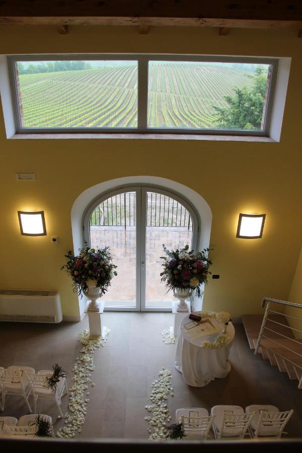 Agriturismo Terra Rossa Valiano Exterior photo